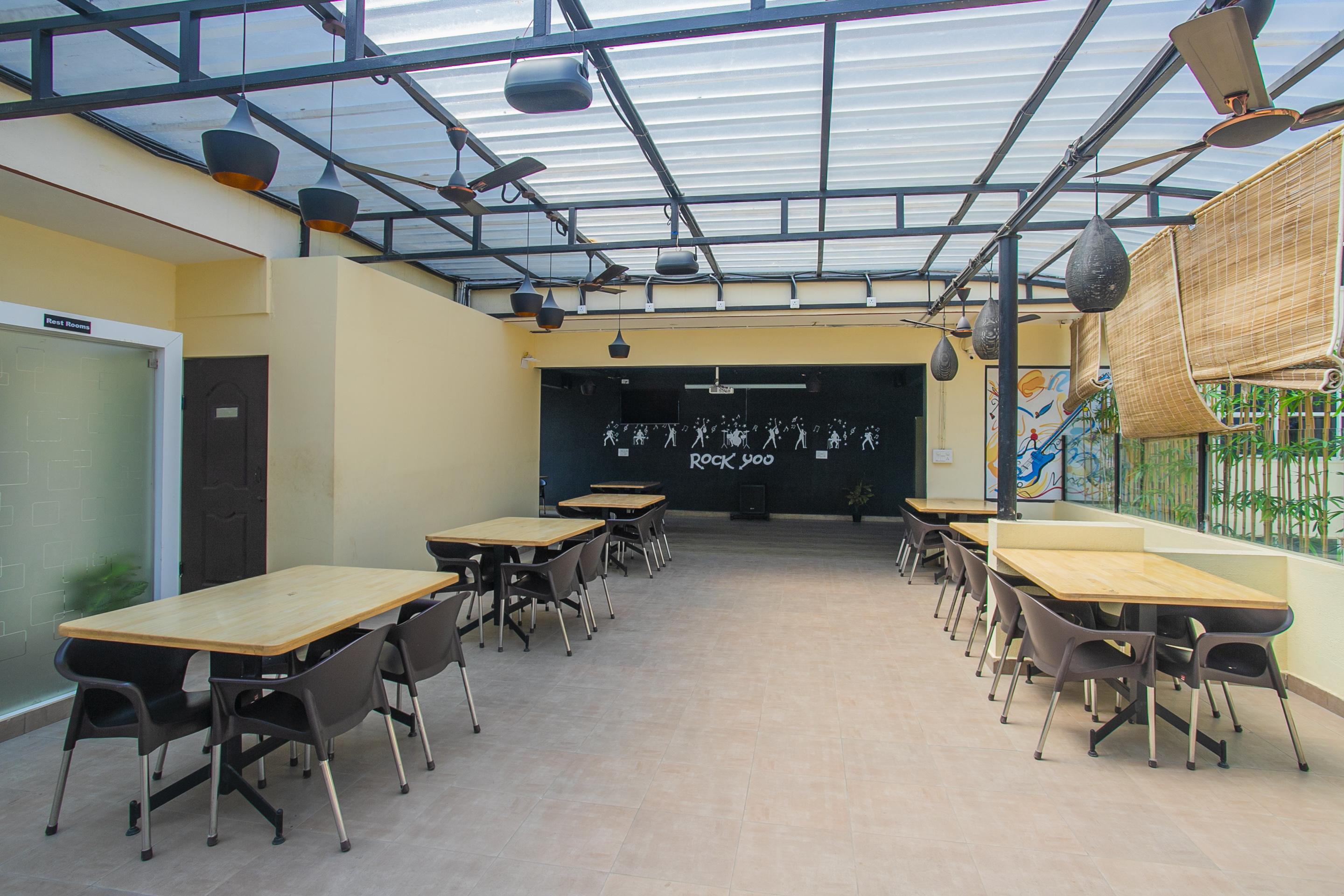 Oyo 22837 Chairmen'S Hotel Bengaluru Kültér fotó