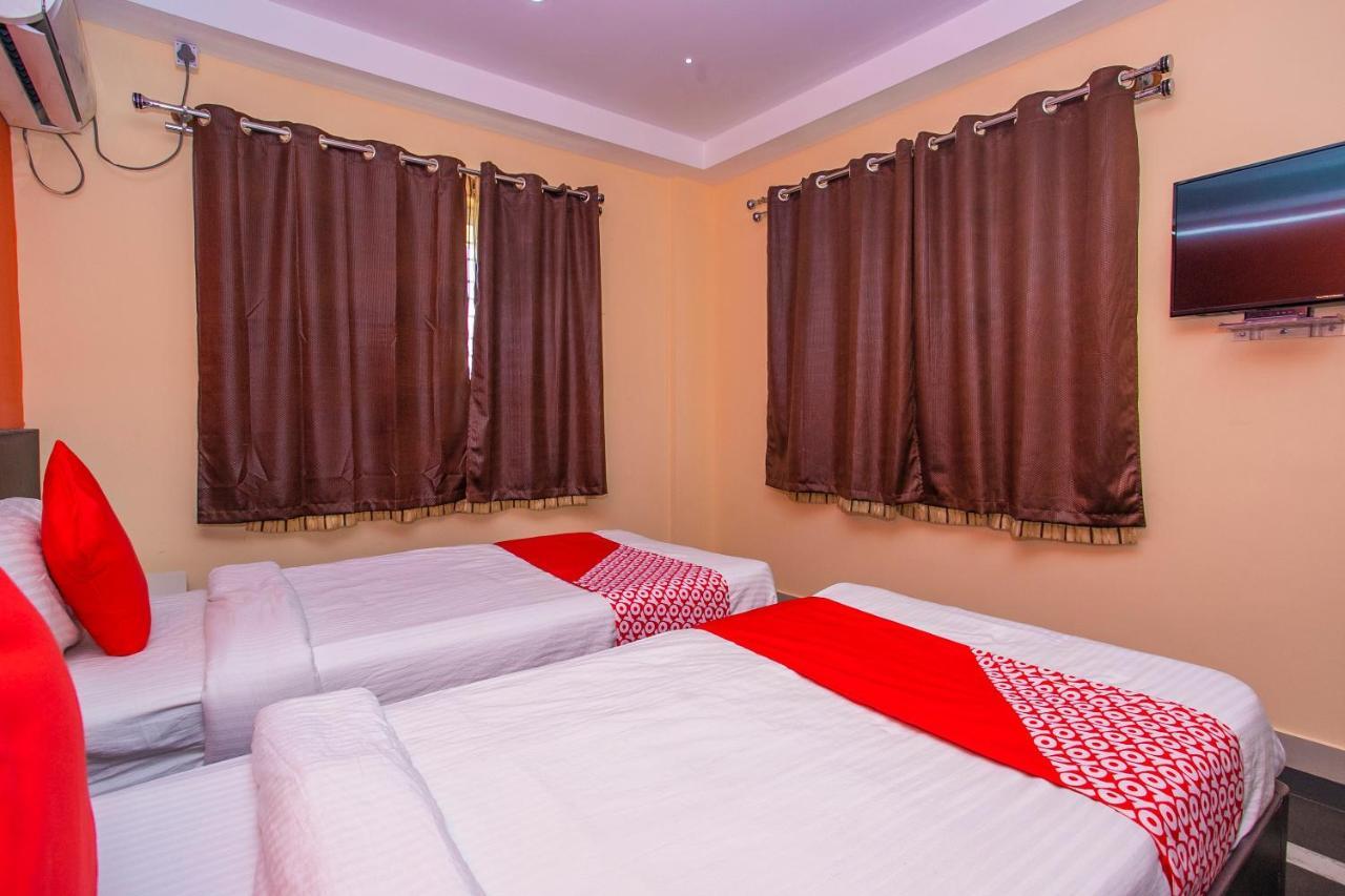 Oyo 22837 Chairmen'S Hotel Bengaluru Kültér fotó